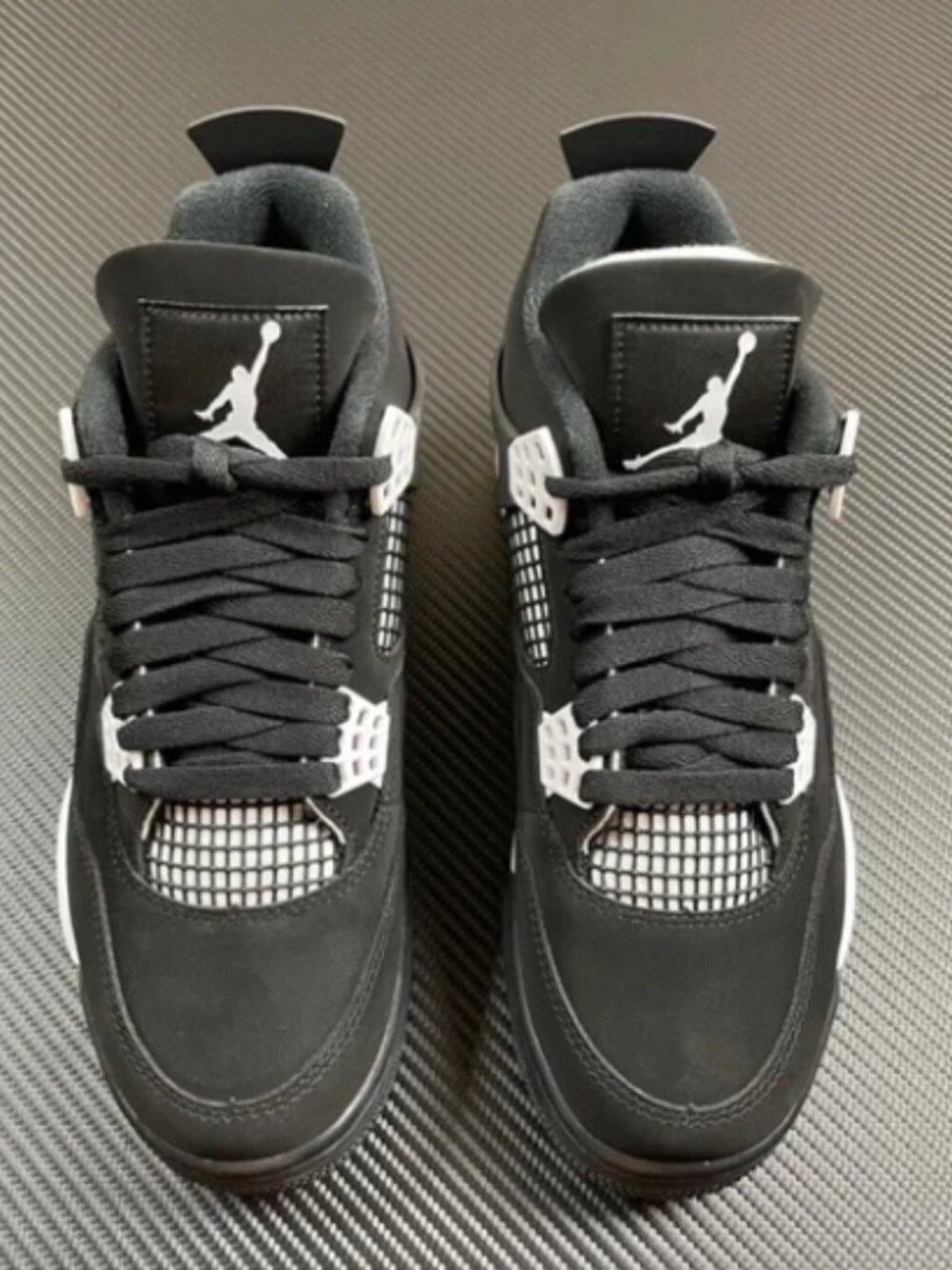 Air Jordan 4 Retro White Thunder